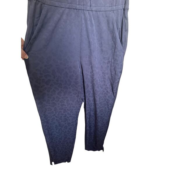 Athleta Brooklyn Jumpsuit Textured Leopard Print Sleeveless Purple Blue Size 6 - Picture 5 of 11